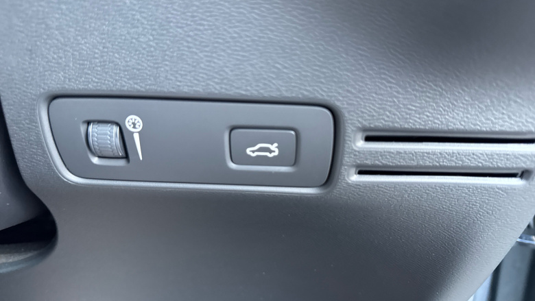 Volvo Xc40 2.0 D3 R DESIGN Pro 5dr Diesel Estate